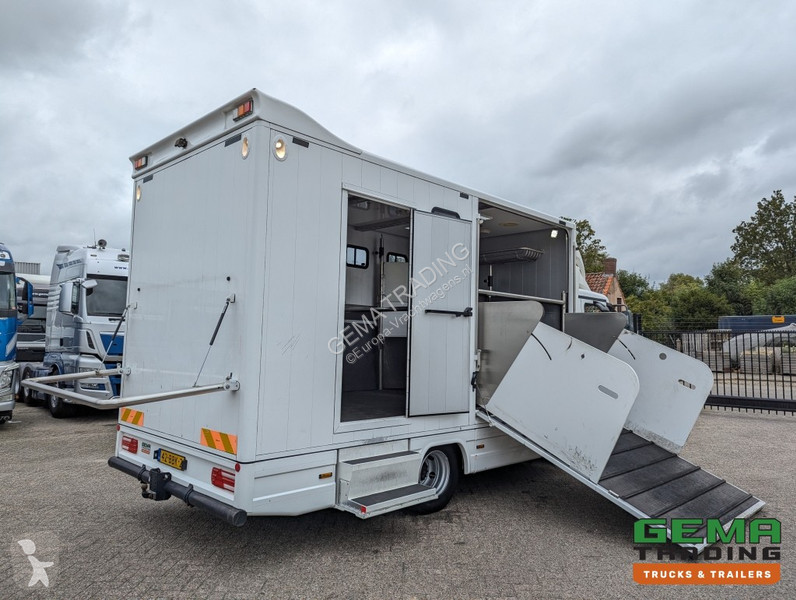 Kamion MAN 12.250 4x2 Euro5 EEV RC HorseTruck -...