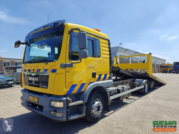 Lastbil biltransport MAN