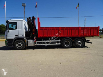 Camion grue Mercedes