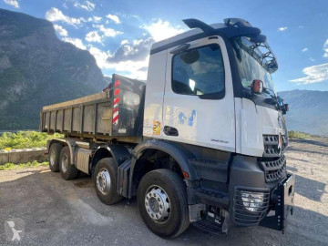 Camion benne Mercedes