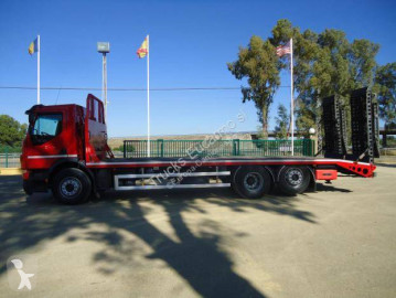 Camion porte engins Volvo