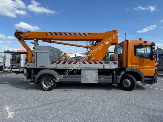 Kamion Mercedes 1323 HUBSTEIGER 22 M TOP ZUSTAND