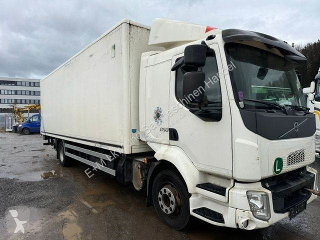 Kamion Volvo FL 250 MOTOR LÄUFT KLEINE...