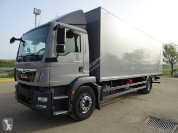 Camion fourgon Mercedes