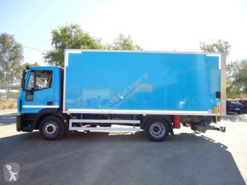 Camion fourgon Scania