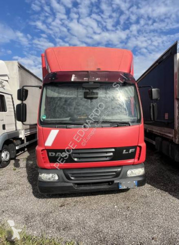 Camion plateau DAF