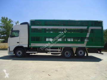 Camion bétaillère Volvo