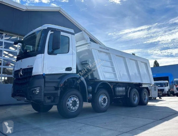 Camion benne Mercedes neuf