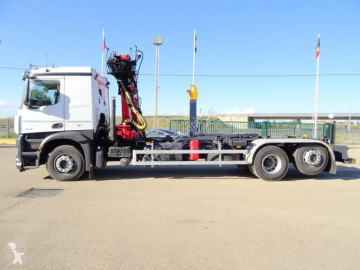 Camion polybenne Mercedes
