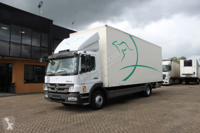 Camion fourgon Mercedes