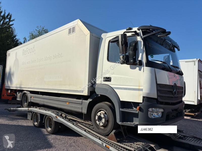 Camion Mercedes III 1223L