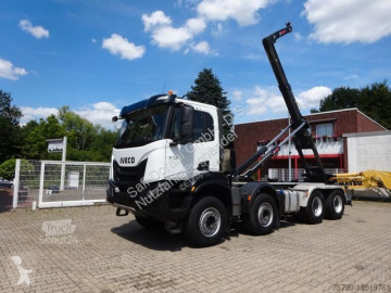 Camion polybenne Iveco