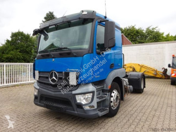 Traktor Mercedes