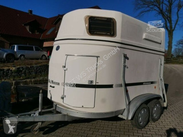 Remorque van à chevaux
