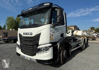 Camion polybenne Iveco