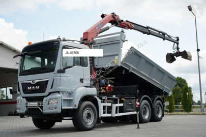 Camion benne MAN