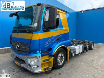 Camion châssis Mercedes