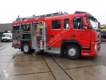 Camion pompiers Volvo