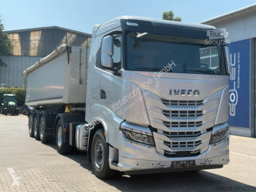 Traktor Iveco
