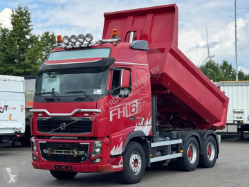 Camion benne Volvo