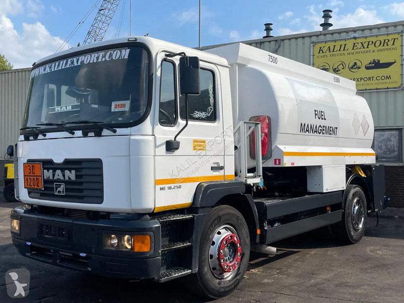Kamion MAN 18.0 Fuel Tank Truck 14.000L Manual...