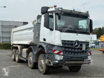 Camion benne Mercedes