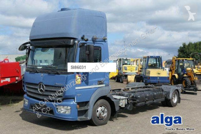 Camion châssis Mercedes