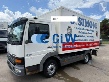 Camion fourgon Mercedes