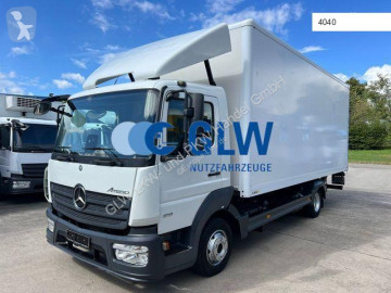 Camion fourgon Mercedes