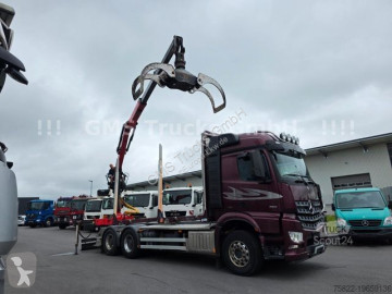 Camion grumier Mercedes