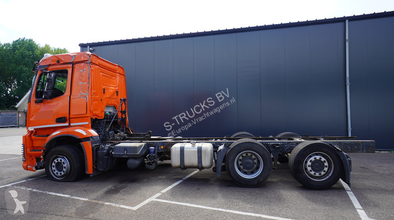 Kamion Mercedes ANTOS 2843 6x2 DAMAGED VEHIE