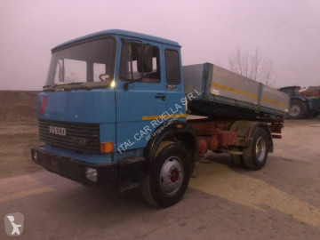 Camion benne Iveco