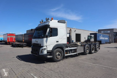 Camion porte containers Volvo