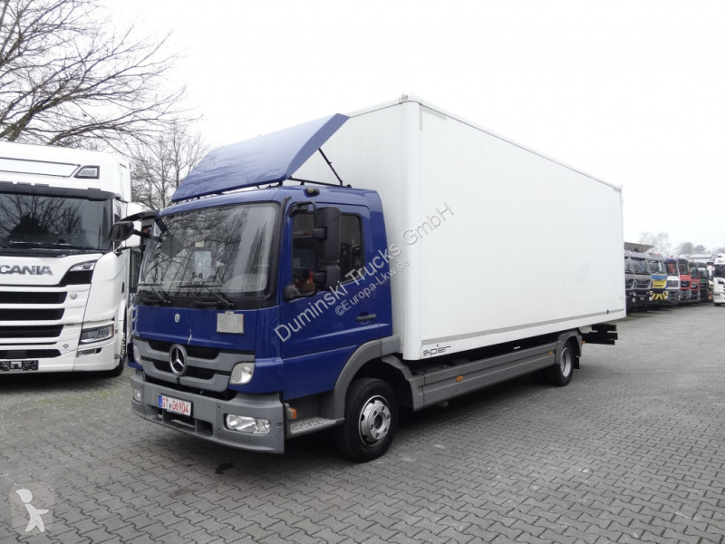 Kamion Mercedes 822