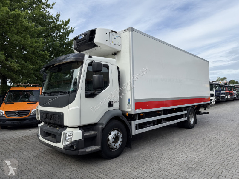 Kamion Volvo FL250.18 Carrier Supra 850Mt