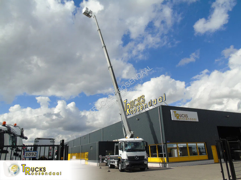 Kamion Mercedes 1832 + 32 METER + EURO 6 +...