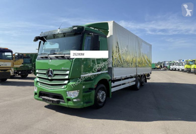 Camion savoyarde Mercedes