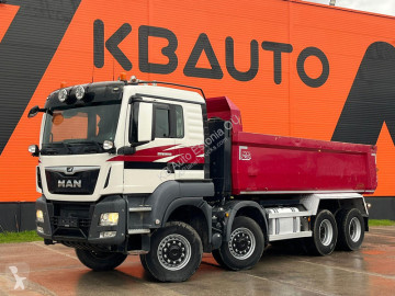 Camion benne MAN