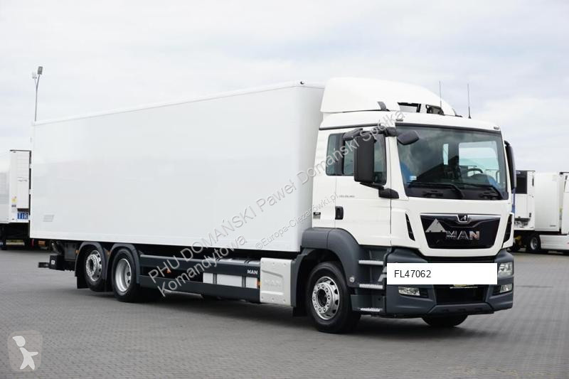 Lastbil MAN TGS / / EURO 6 / KONTENER + WINDA /...
