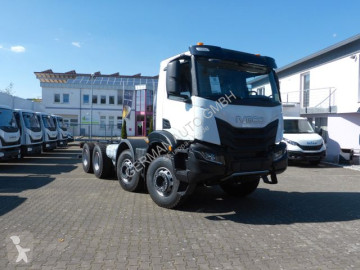 Camion châssis Iveco neuf