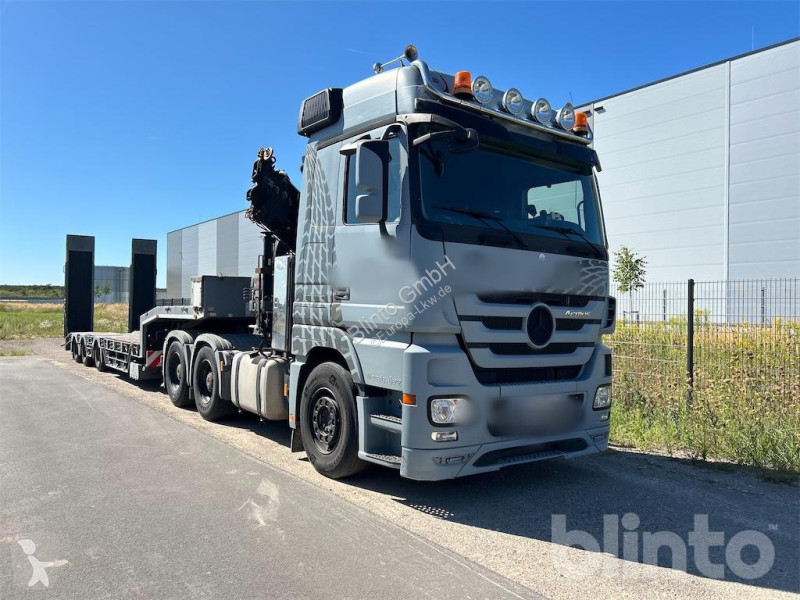 Ensemble routier Mercedes Acros