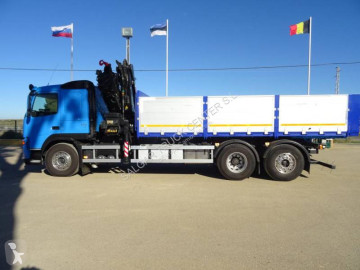 Camion grue Volvo