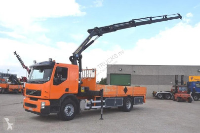Camion grue Volvo