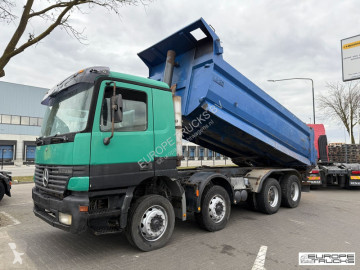 Camion benne Mercedes