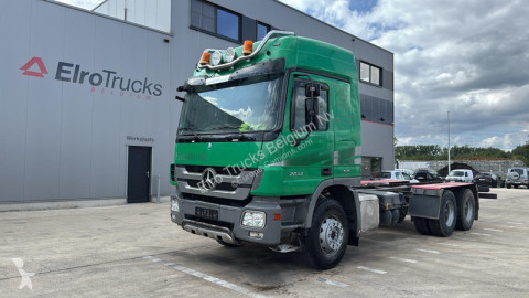 Camion châssis Mercedes