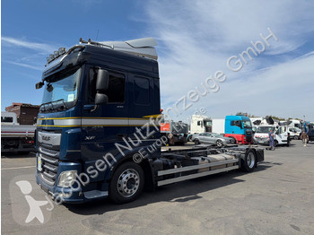 Camion porte containers DAF