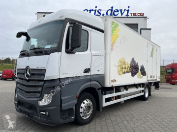 Camion fourgon Mercedes