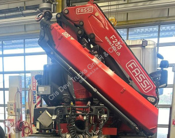 Grue auxiliaire Palfinger