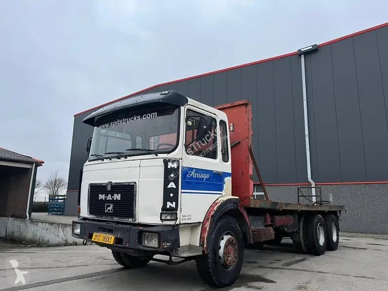 Kamion MAN F8 Manual + Full Steel 6x4