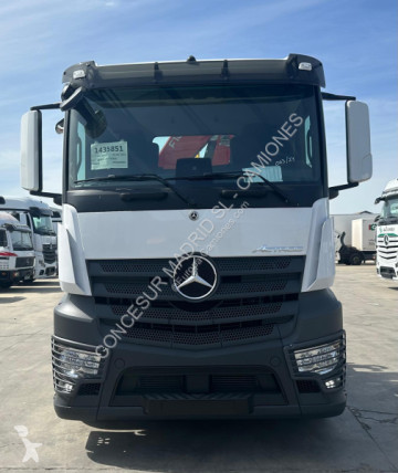 Camion polybenne Mercedes neuf